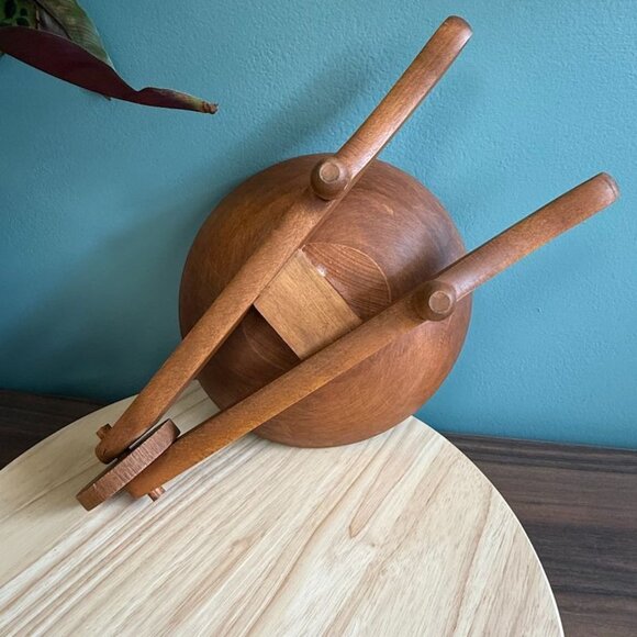 Vintage Wooden Wheelbarrow Fruit/Nut Bowl Table Centerpiece MCM Cabin Core - Picture 10 of 10
